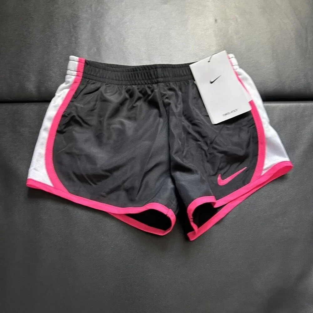 NWT Nike Athletic Set Girls Size 5